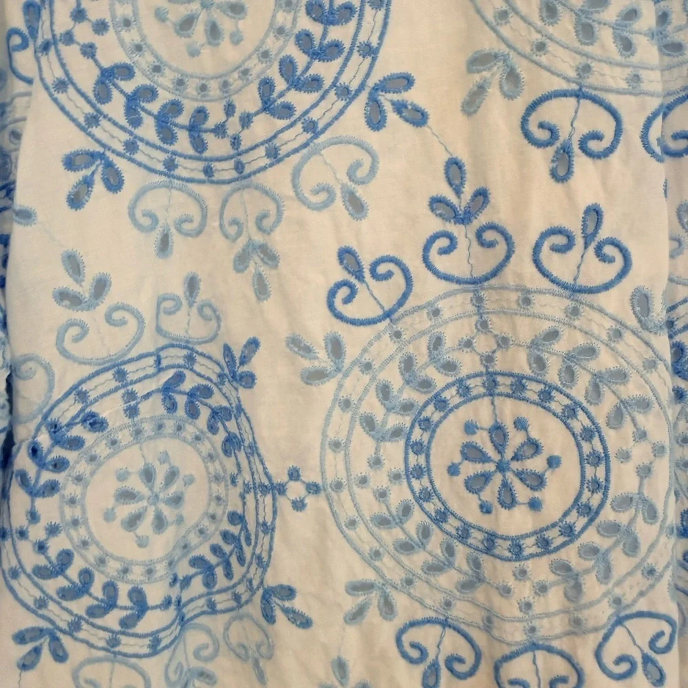 Lilly Pulitzer Eyelet Short Sleeve Blouse in the Boca Blue Beachside print XL